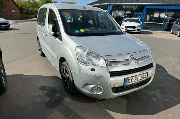 Sølv Citroën Berlingo fra 2011