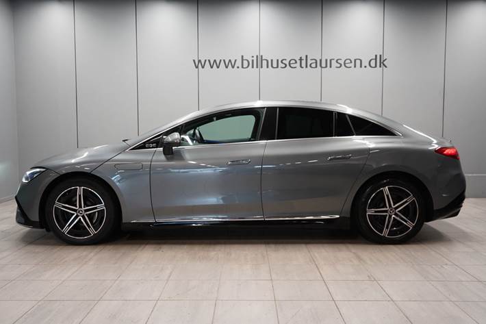 Grå Mercedes EQE350 fra 2024