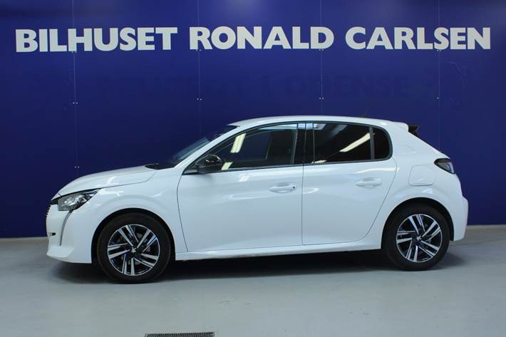 Hvid Peugeot 208 fra 2023