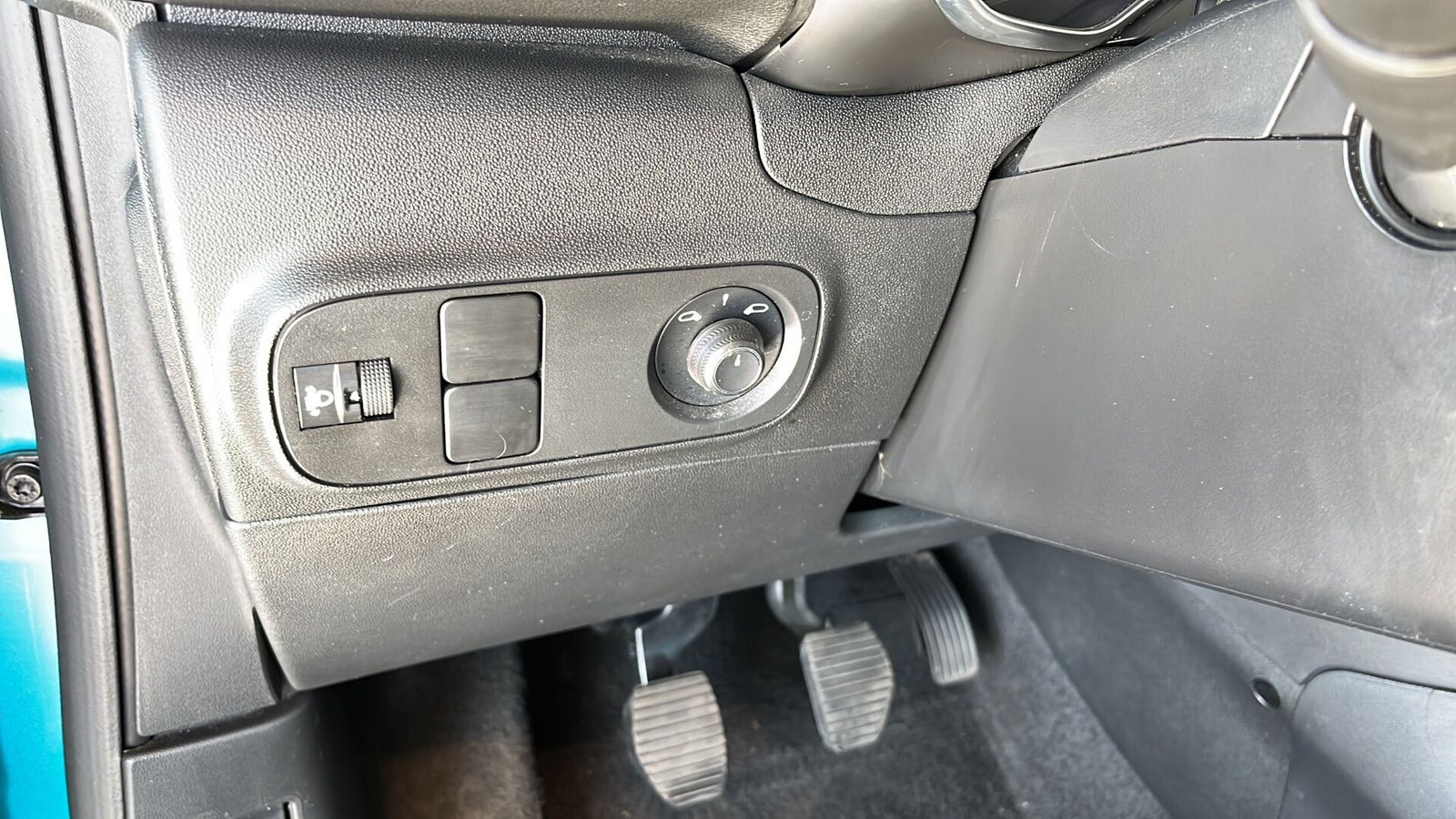 Blå Citroën C3 fra 2024
