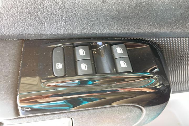 Blå Citroën C3 fra 2024