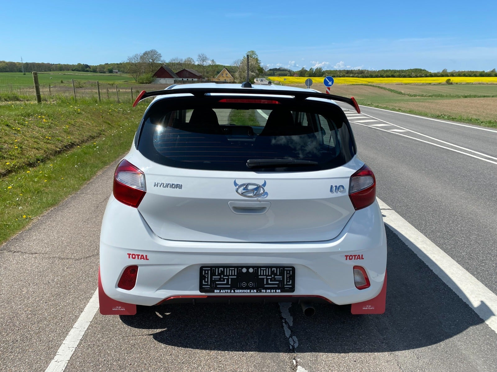 Hvid Hyundai i10 fra 2021