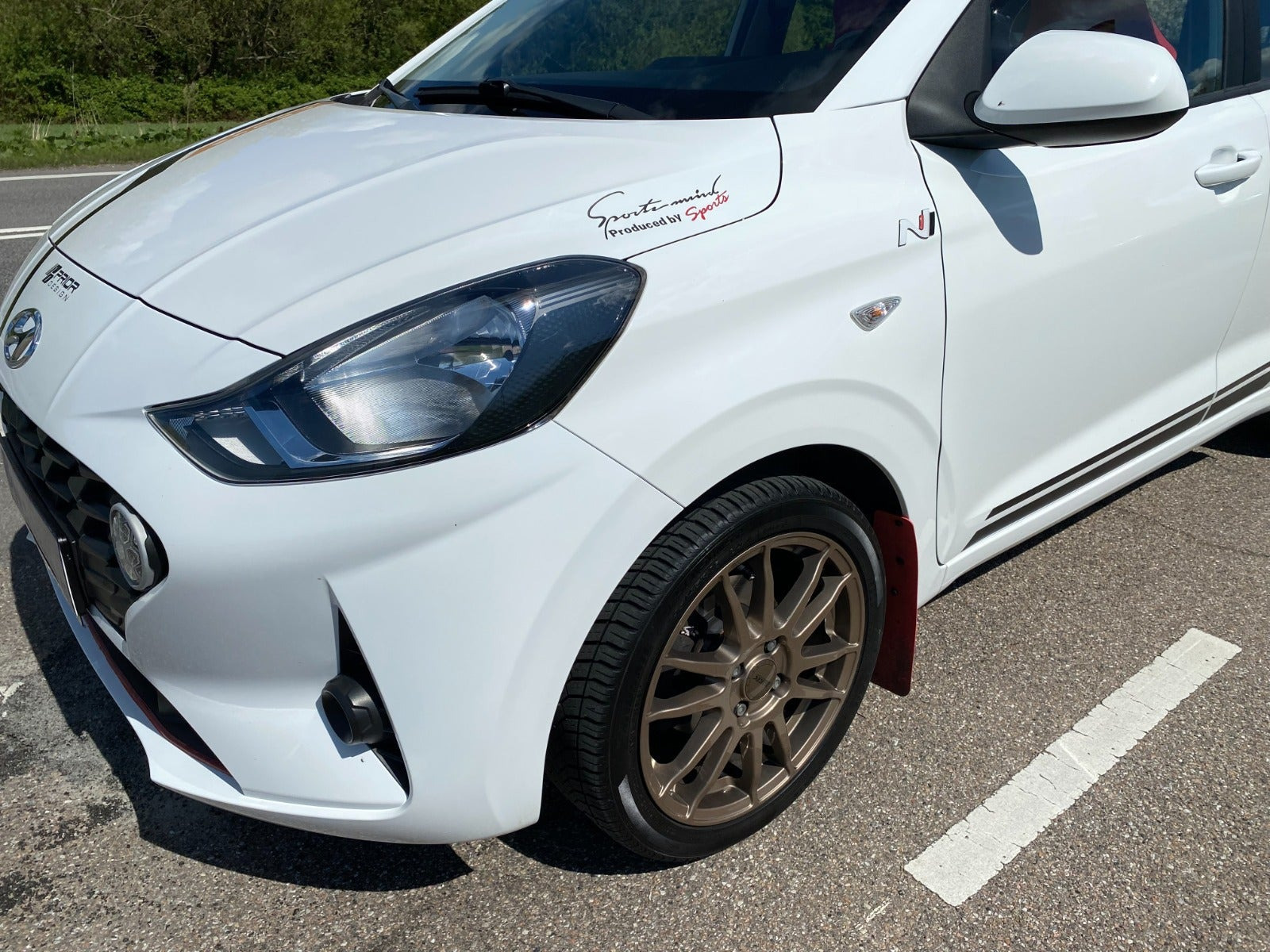 Hvid Hyundai i10 fra 2021