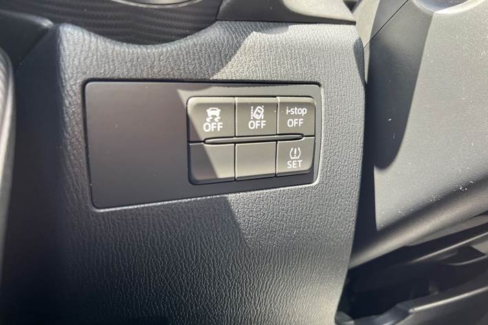 Hvid Mazda 2 fra 2020