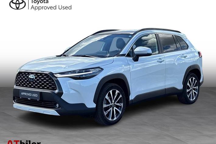 Hvid Toyota Corolla Cross fra 2023