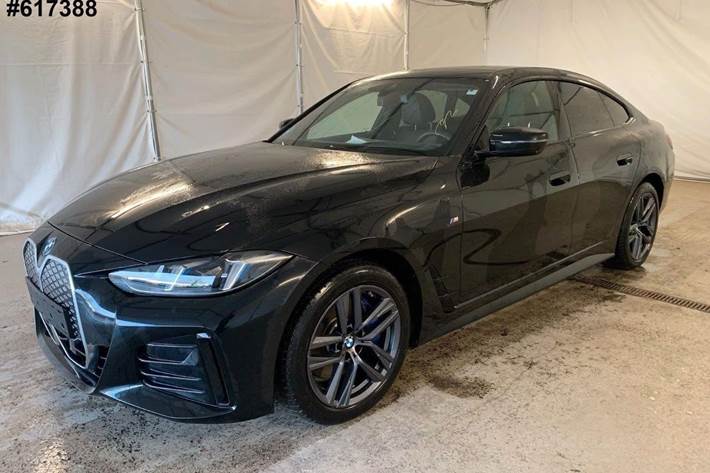 Sort BMW i4 fra 2025