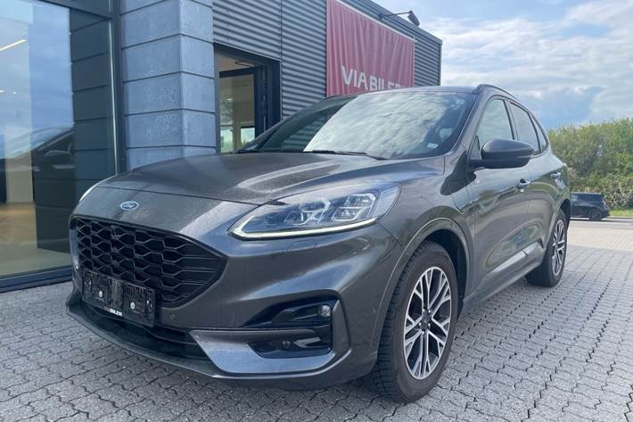 Grå Ford Kuga fra 2020