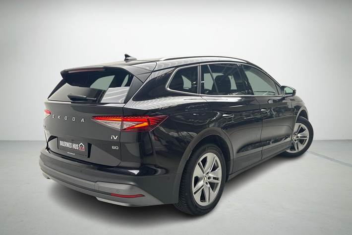 Sort Skoda Enyaq fra 2021