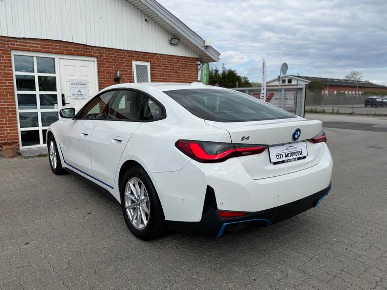 BMW i4 eDrive40