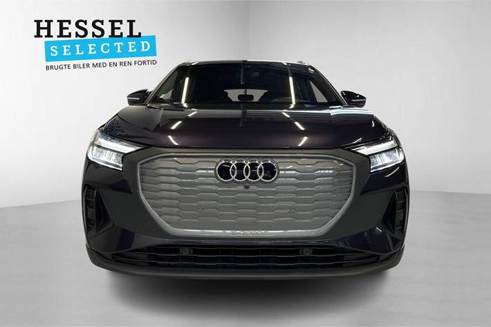 Lilla Audi Q4 e-tron fra 2022