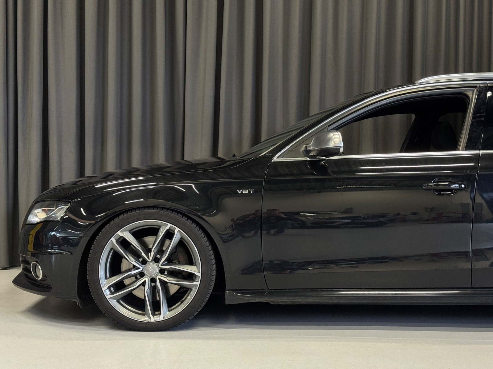 Sort Audi S4 fra 2010