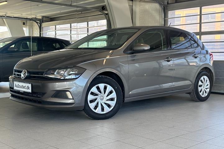 Grå VW Polo fra 2020 set udefra