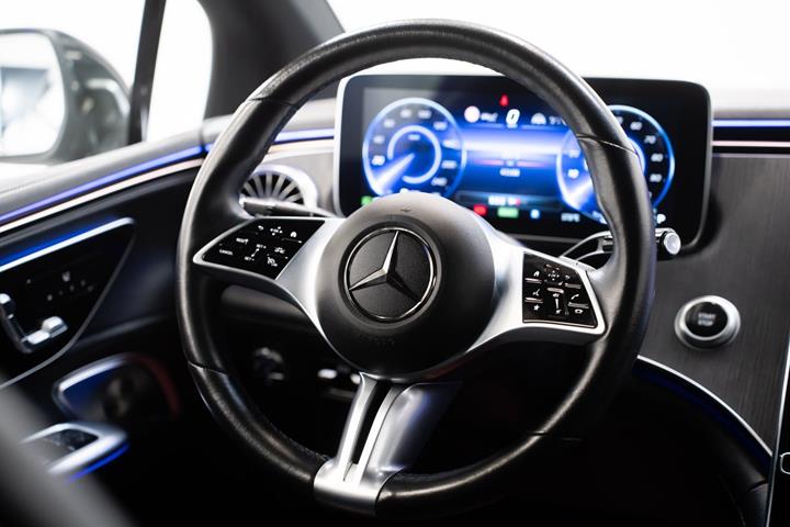 undefined Mercedes EQE350+ fra 2022