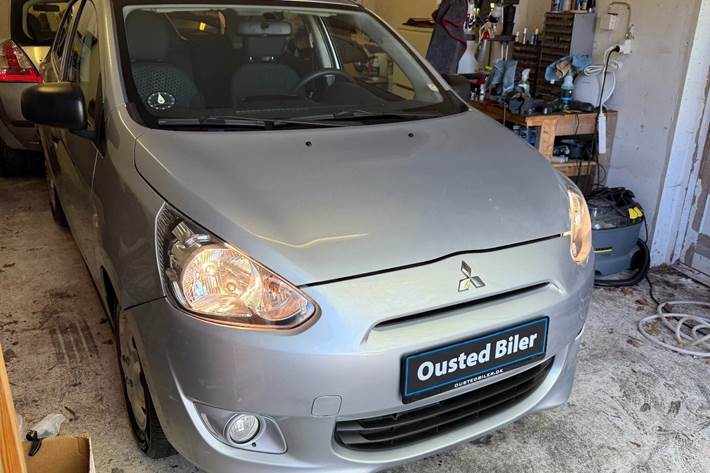 undefined Mitsubishi Space Star fra 2015