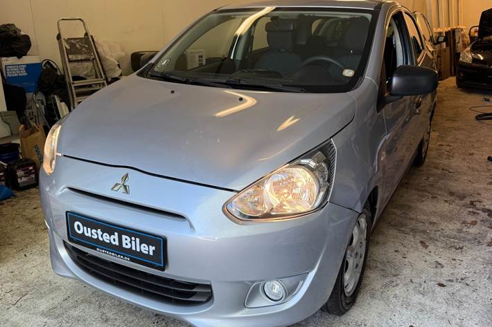 undefined Mitsubishi Space Star fra 2015
