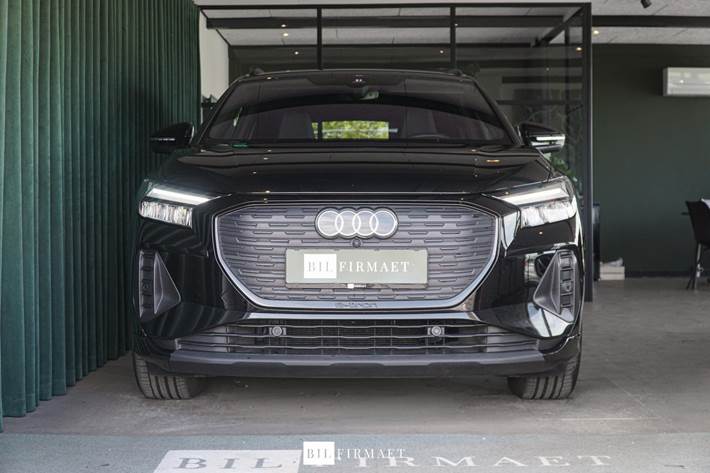 Sort Audi Q4 e-tron fra 2024