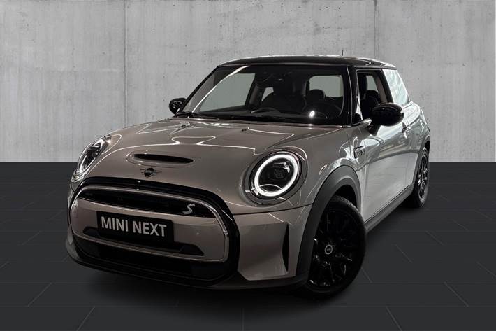 Sølv Mini Cooper SE fra 2023
