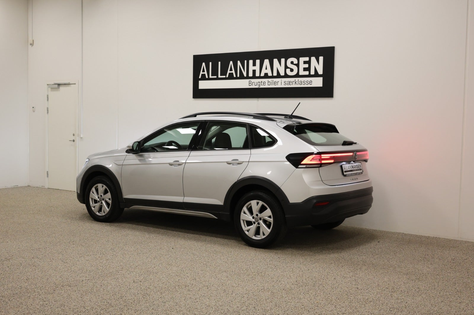 Sølv VW Taigo fra 2022