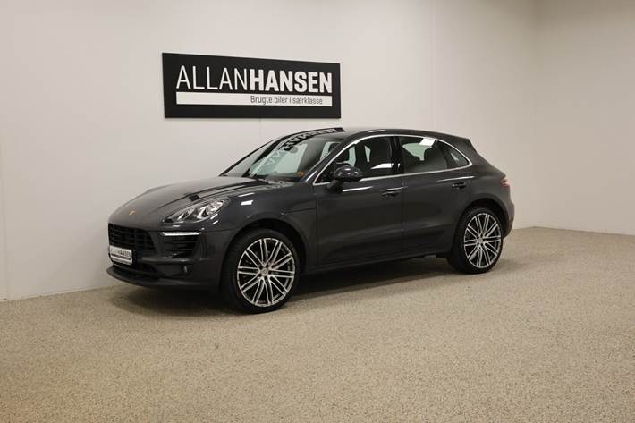 Grå Porsche Macan S fra 2017