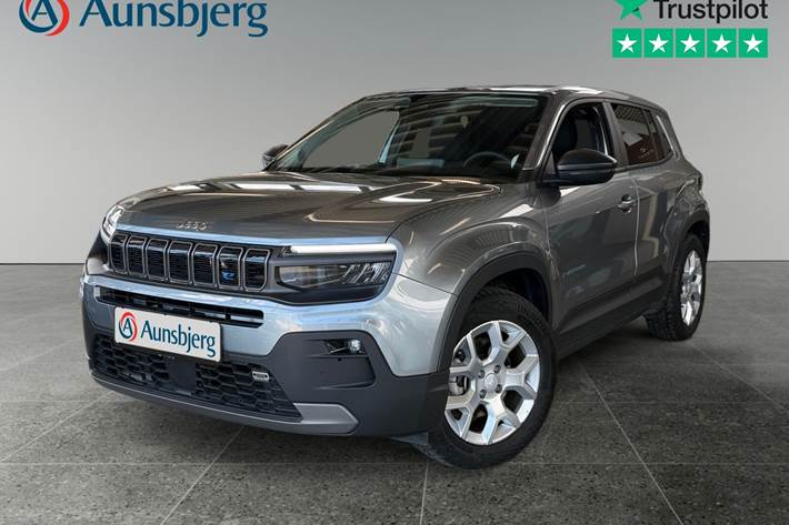 Grå Jeep Avenger fra 2024