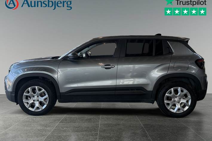 Grå Jeep Avenger fra 2024