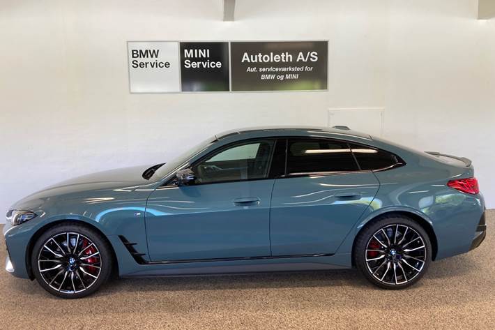 Grøn BMW i4 fra 2025