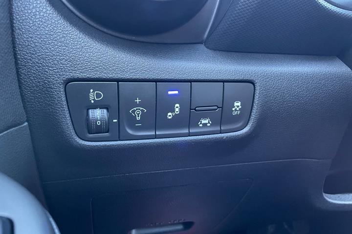 Hvid Hyundai Kona fra 2020