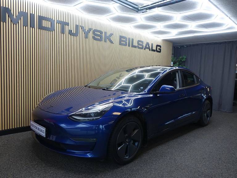 Tesla Model 3 Long Range AWD