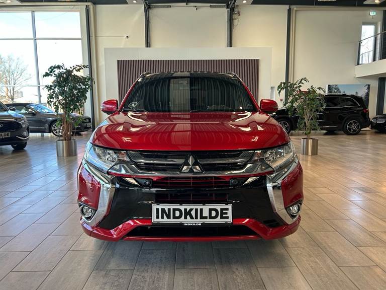 Mitsubishi Outlander 2,0 PHEV Instyle CVT 4WD