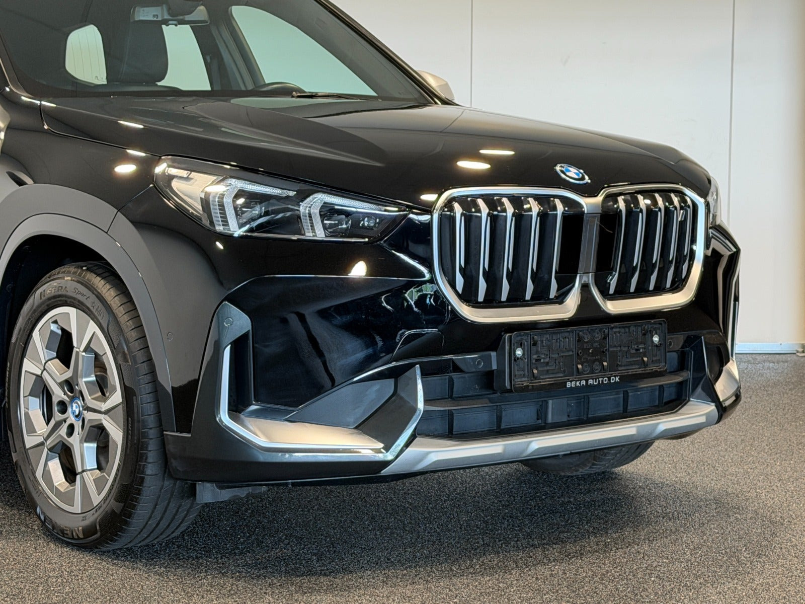 Sort BMW iX1 fra 2024
