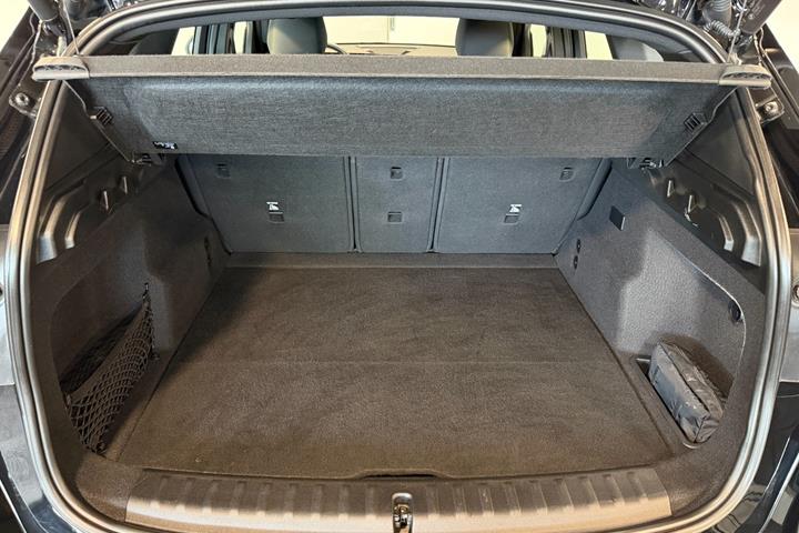 Sort BMW iX1 fra 2024