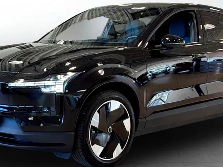 Volvo EX30 Extended Range Plus