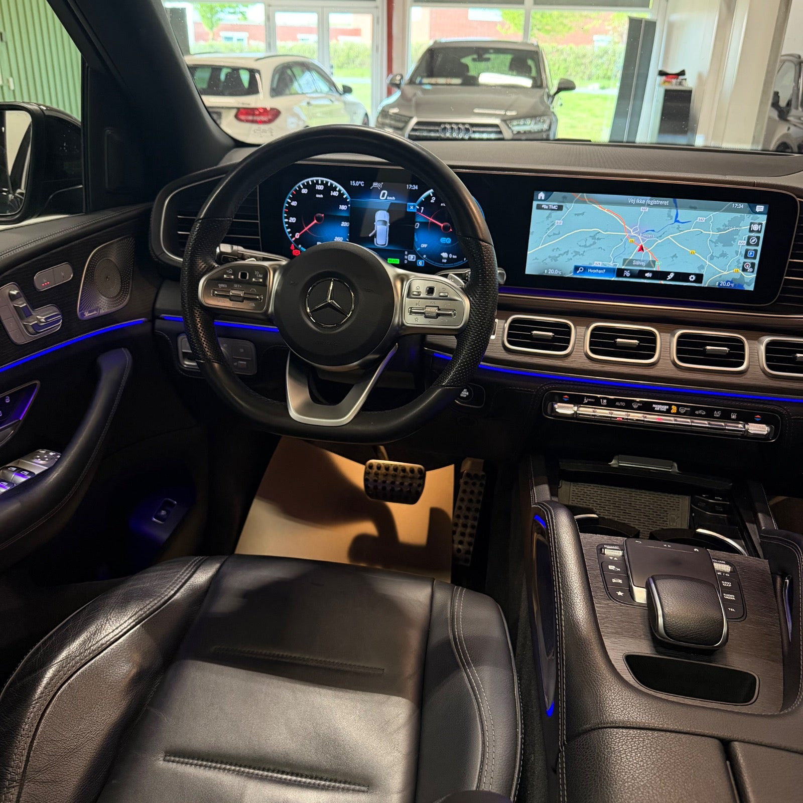 Grøn Mercedes GLE350 de fra 2022