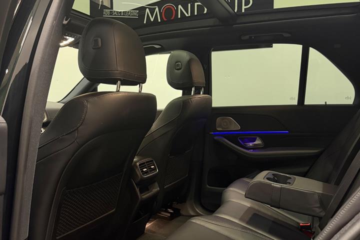 Grøn Mercedes GLE350 de fra 2022