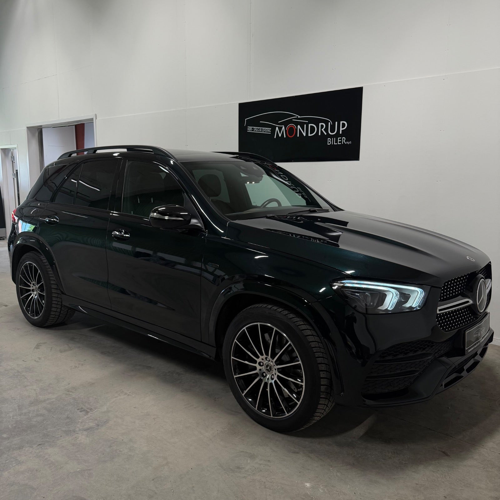 Grøn Mercedes GLE350 de fra 2022