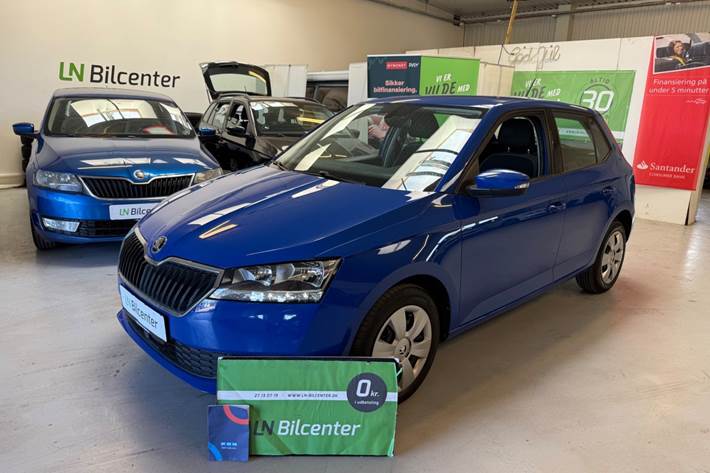 Blå Skoda Fabia fra 2019