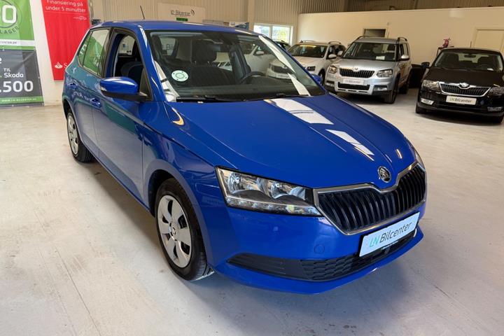 Blå Skoda Fabia fra 2019