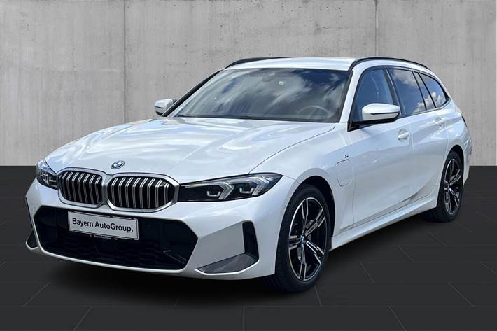 Hvid BMW 320e fra 2023
