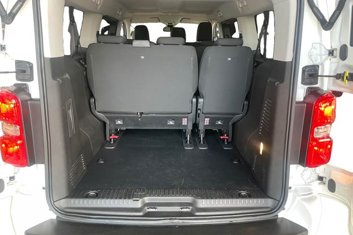 Hvid Citroën ë-SpaceTourer fra 2021