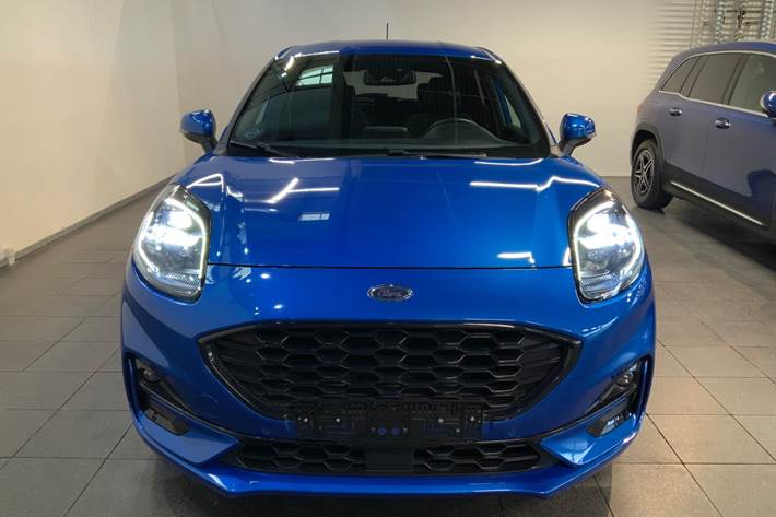Blå Ford Puma fra 2021