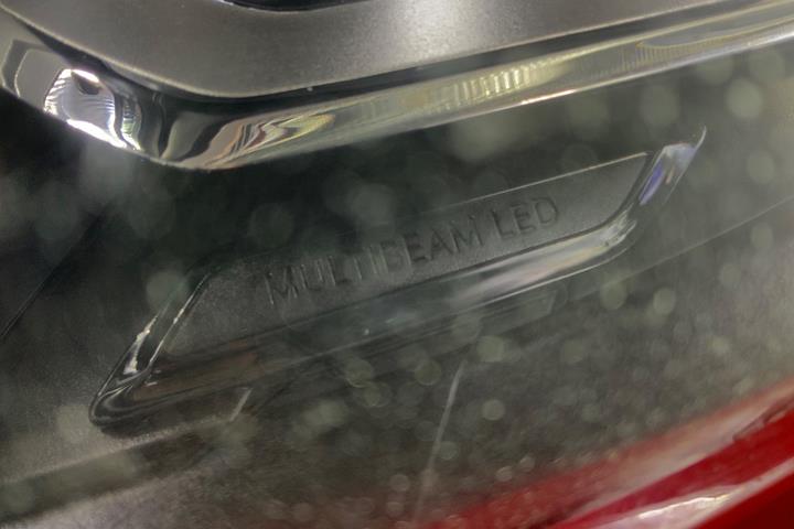 Rød Mercedes A200 fra 2018