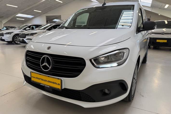 Hvid Mercedes Citan 110 fra 2023