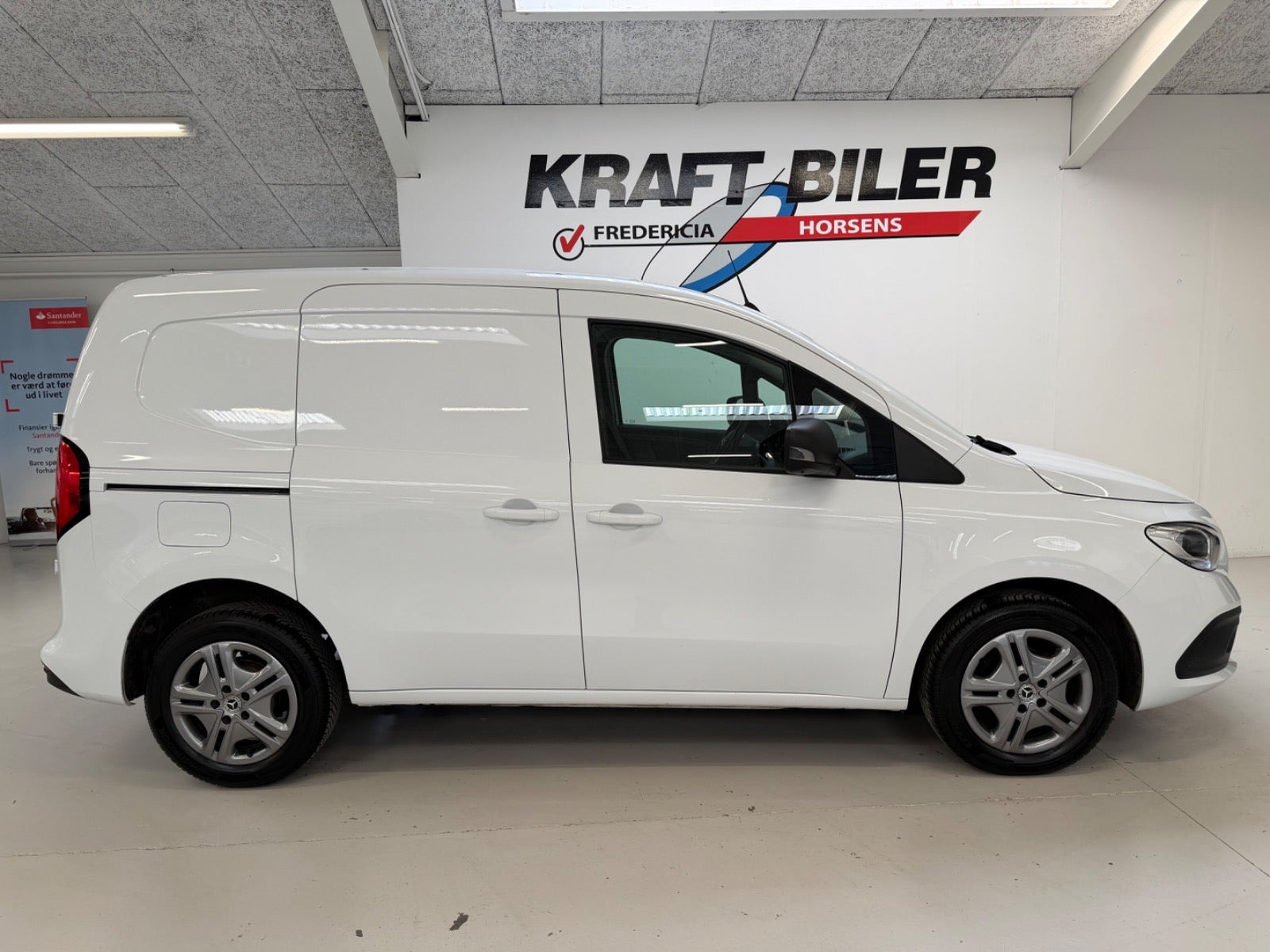 Hvid Mercedes Citan 110 fra 2023