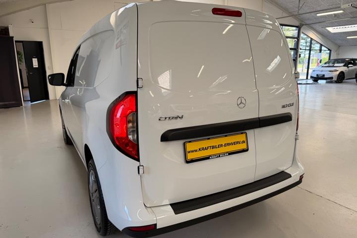Hvid Mercedes Citan 110 fra 2023