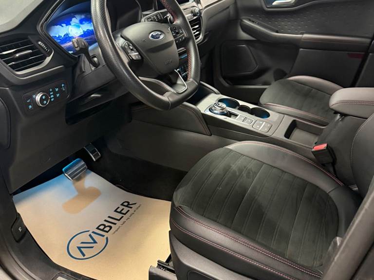 Ford Kuga 2,5 HEV ST-Line X CVT