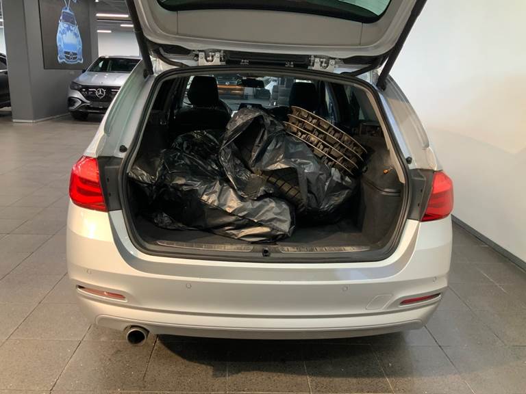BMW 318d 2,0 Touring aut.