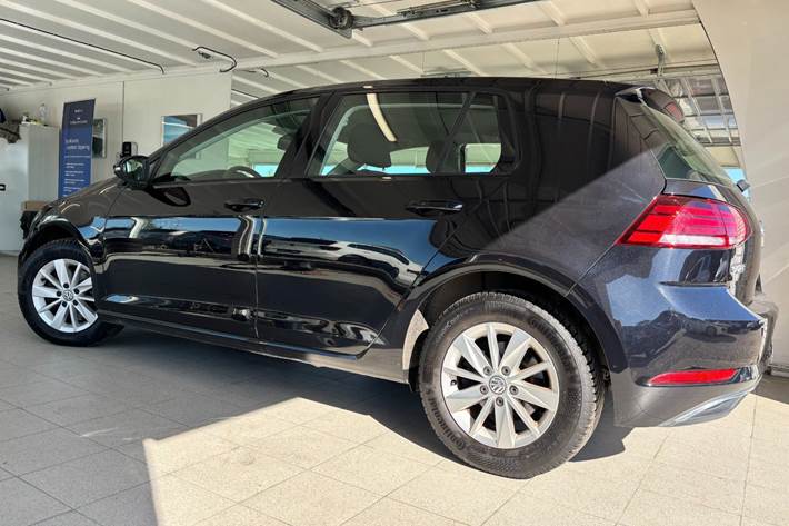 Sort VW Golf VII fra 2018