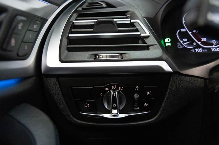 Sort BMW iX3 fra 2023