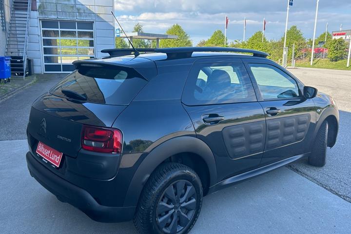 Sort Citroën C4 Cactus fra 2016