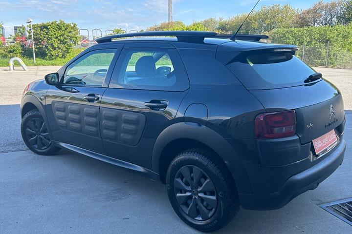 Sort Citroën C4 Cactus fra 2016